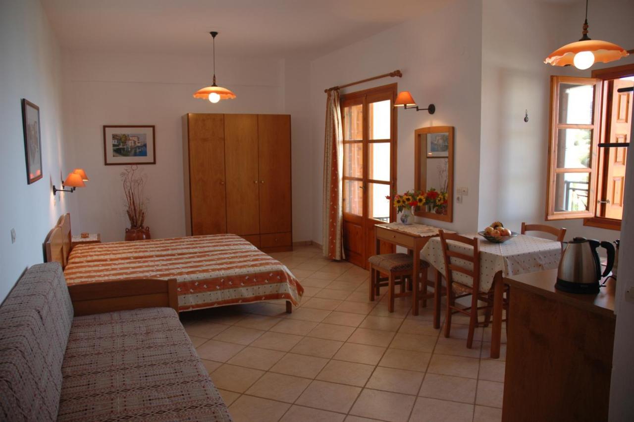 Thalina Hotel Marathokampos Bagian luar foto